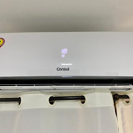 Apto No Centro Perto Do Shopping Com 2 Quartos De Casal Arcond Wifi Fibra Homeoffice E Garagem Em ドウラドス エクステリア 写真