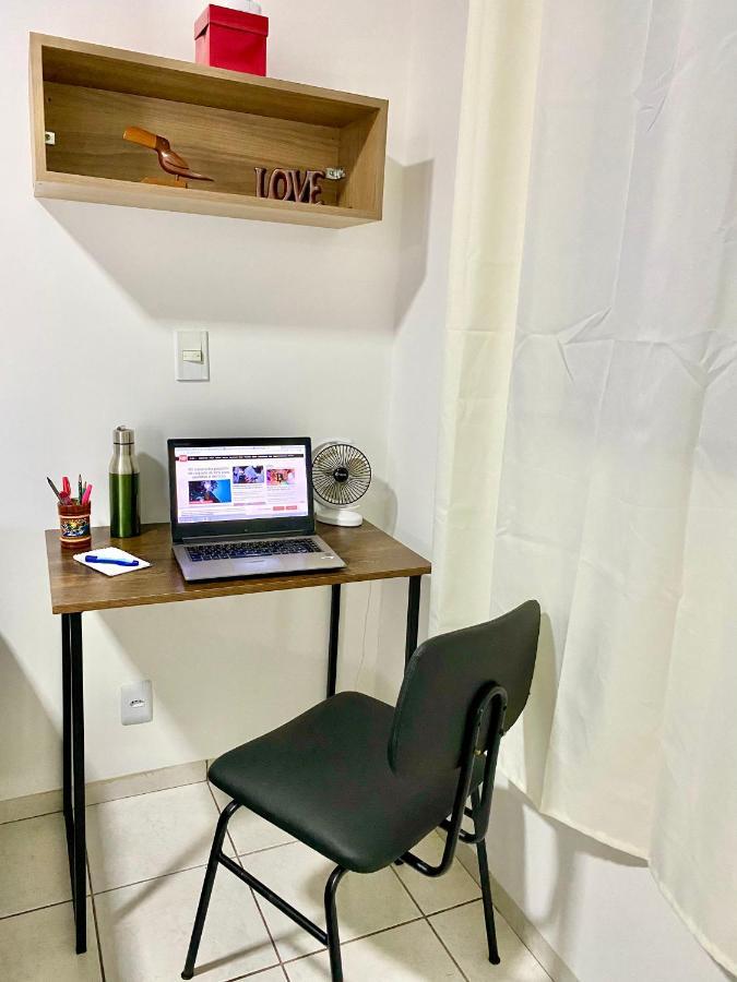 Apto No Centro Perto Do Shopping Com 2 Quartos De Casal Arcond Wifi Fibra Homeoffice E Garagem Em ドウラドス エクステリア 写真