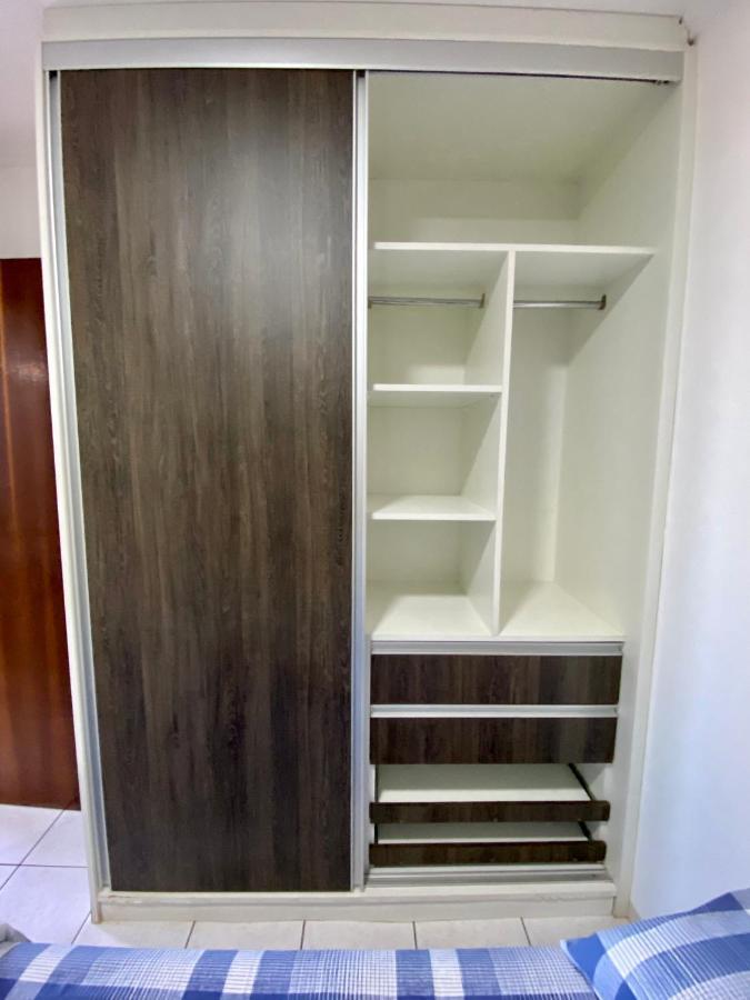 Apto No Centro Perto Do Shopping Com 2 Quartos De Casal Arcond Wifi Fibra Homeoffice E Garagem Em ドウラドス エクステリア 写真