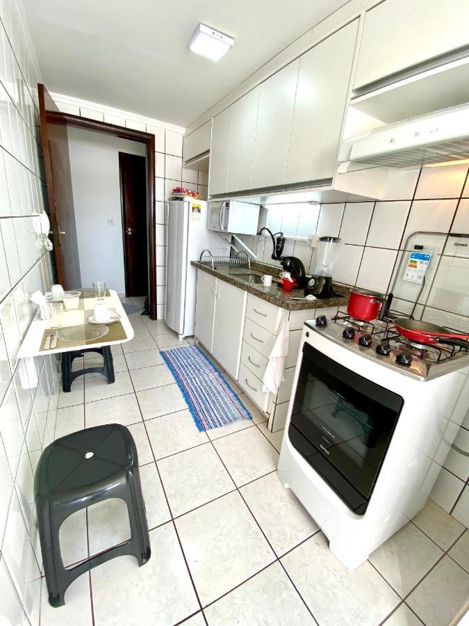 Apto No Centro Perto Do Shopping Com 2 Quartos De Casal Arcond Wifi Fibra Homeoffice E Garagem Em ドウラドス エクステリア 写真