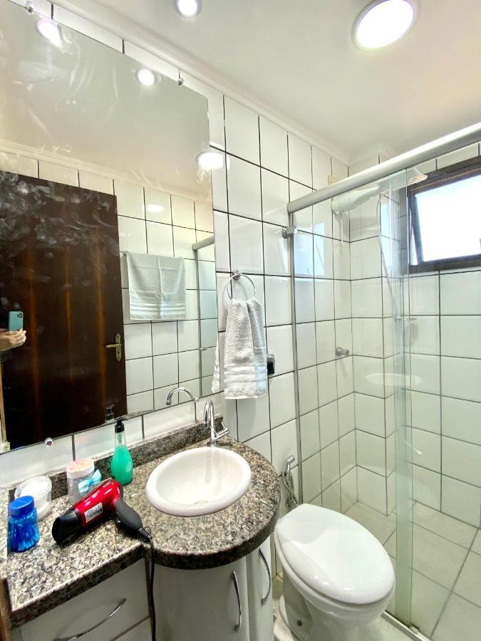 Apto No Centro Perto Do Shopping Com 2 Quartos De Casal Arcond Wifi Fibra Homeoffice E Garagem Em ドウラドス エクステリア 写真
